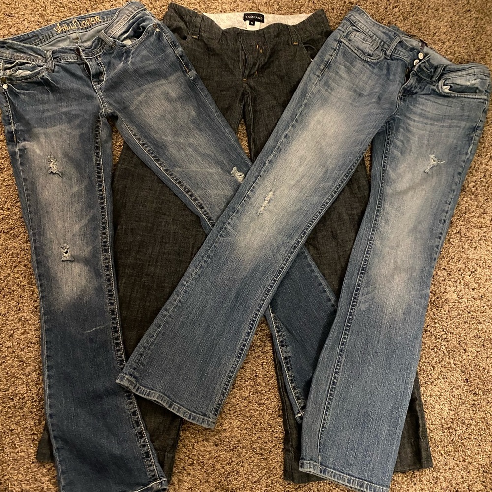 3 pairs of Juniors Jeans (Vigoss, Wallflower, Rampage). All Juniors sz 5